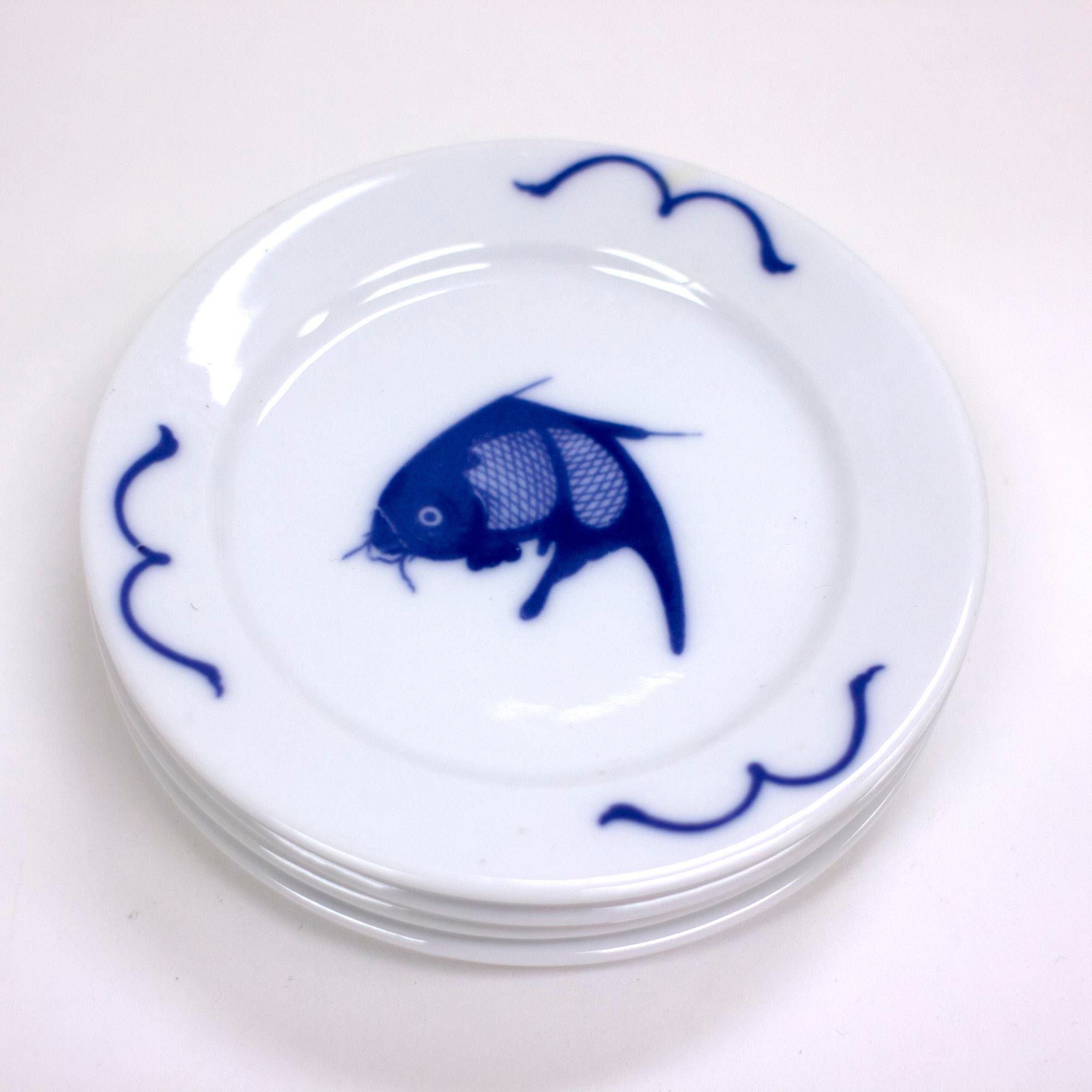 Thundercloud reccomend Asian carp motif plate