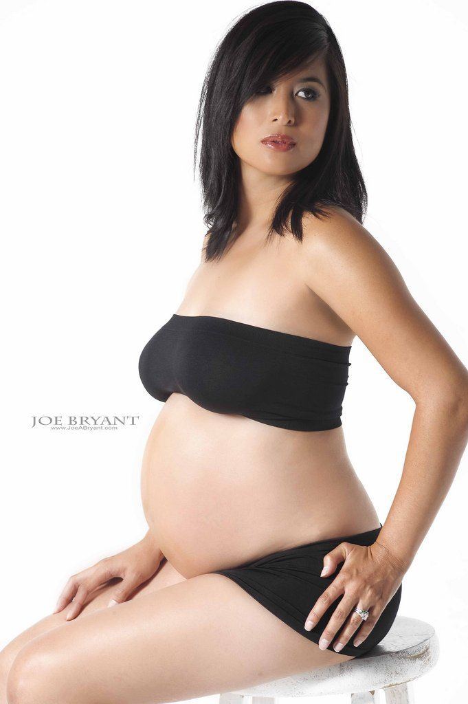 Pregnant woman masturbates