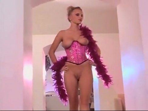 Bollywood Nude Fashion Show - Homegrown Porno