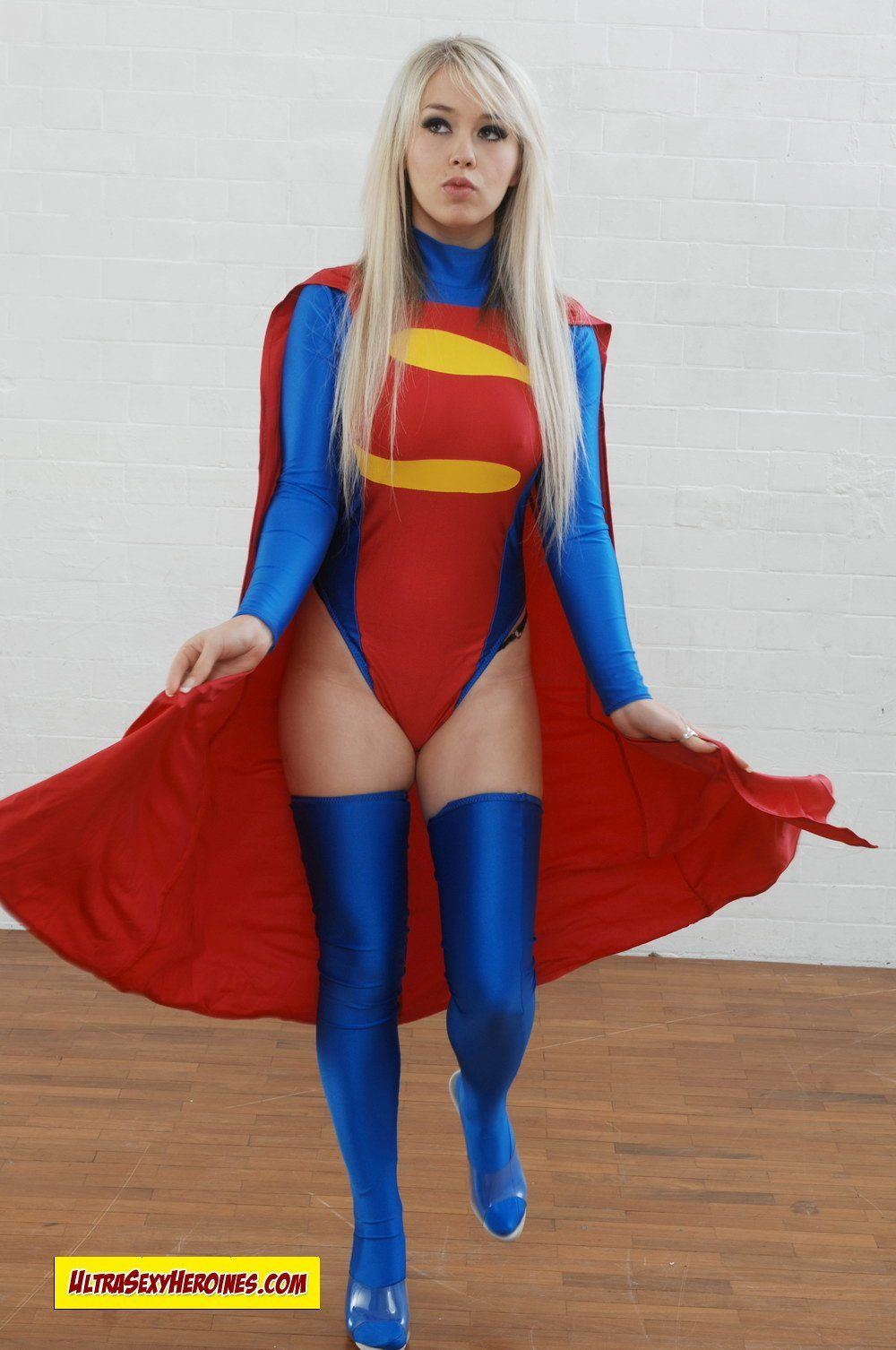 Red T. reccomend Porn video teen with superman shirt