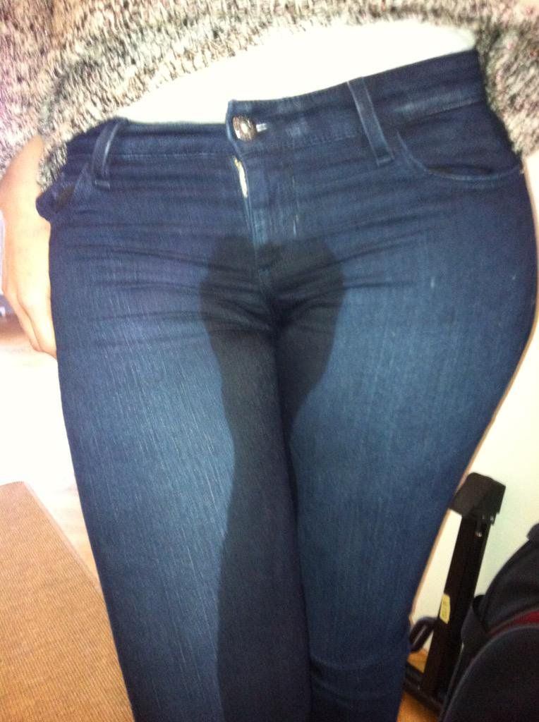 Hot girl pissing jeans