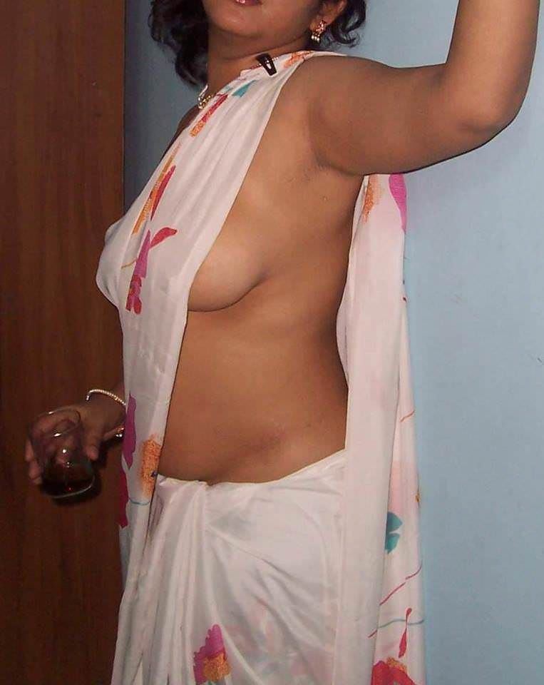 Sexy girls aunties with out bra
