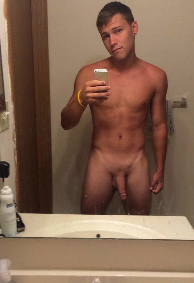 Hot tan guy naked