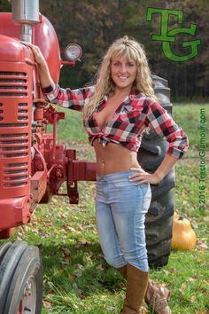 Claws reccomend Large breasted women on tractor