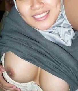 Cherry P. reccomend Naked hijab girls pictures