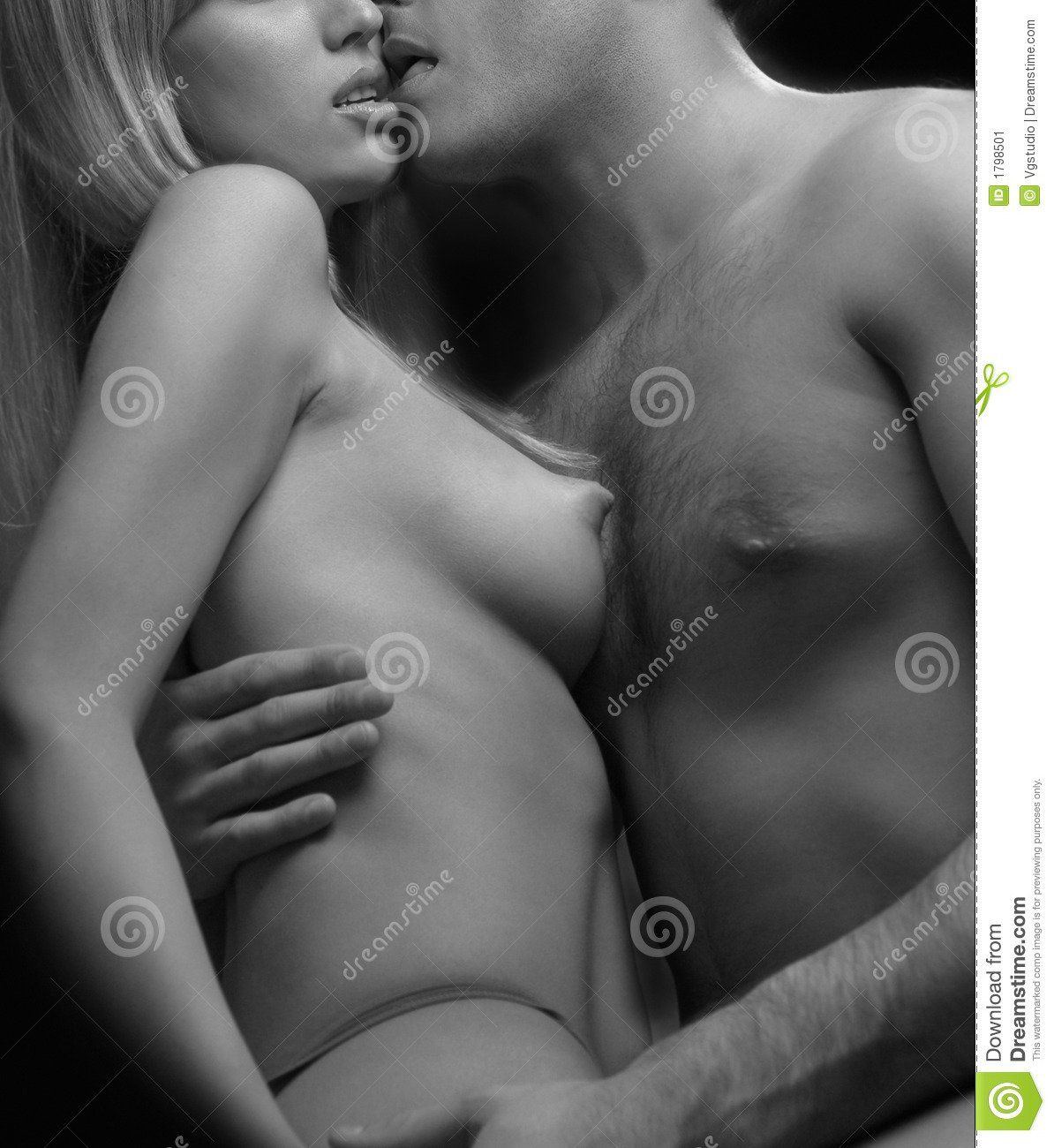 Nude men and girl with lip kisses - XXX photo